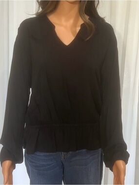 Jennifer Lopez Black V-Neck Blouse